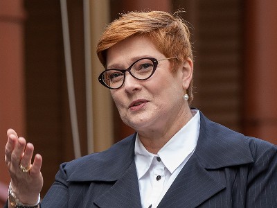 Глава МИД Австралии: Вопрос об отправке прямой военной помощи Украине не рассматривается