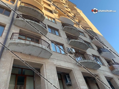 В Ереване девушка выбросилась с третьего этажа