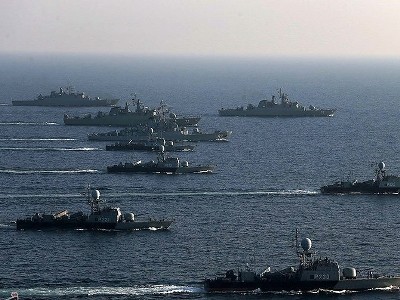 Боевые корабли России, Ирана и Китая отработали противодействие морскому пиратству