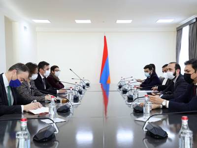 Armenia FM highlights need for full resumption of Karabakh peace talks