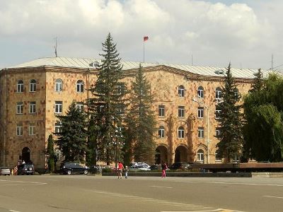 Վանաձորի ավագանին Վարչական դատարանում ներկայացուցիչ ընտրելու օրակարգով  արտահերթ նիստ է հրավիրել