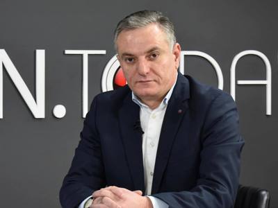 Ուրեմն Նիկոլն առնվազն համաշխարհային գերաստղ է. Արտակ Զաքարյան