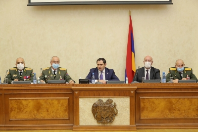 ՊՆ-ում Սուրեն Պապիկյանի գլխավորությամբ անցկացվել է կոլեգիայի նիստ