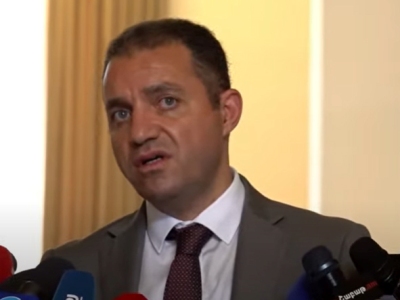 Էկոնոմիկայի նախարարը չպատասխանեց ընդդիմադիր թերթի հարցերին