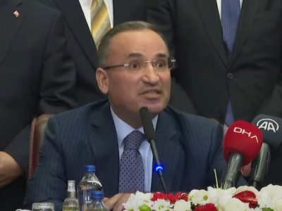 Թուրքիայի արդարադատության նոր նախարարին կասկածում են «Ալ Քաիդային» զենքի անօրինական մատակարարումների մեջ