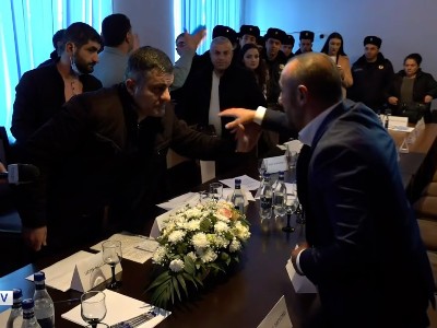 Դատարանը մասնակի բավարարել է ՔՊ-ական ավագանու անդամների հայցը. «Ահարոն Խաչատրյան» դաշինքը կբողոքարկի այդ որոշումը