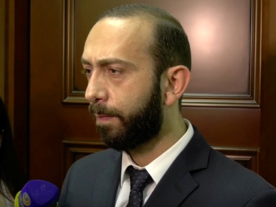 Armenia FM: Development of democracy should sound like melody to investors