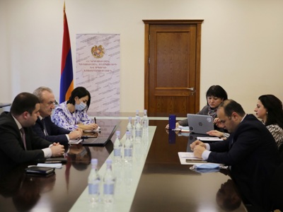 Բուհերի պետպատվերի տեղերի բաշխման հարցը՝ երեք գերատեսչությունների քննարկման առանցքում . ԿԳՄՍՆ