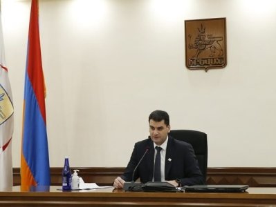 Գույքագրեք բակերում դրված արգելափակոցները․ ԱԻՆ-ն ու Շտապօգնությունը պետք է կարողանան ինքնուրույն բացել դրանք. Քաղաքապետ