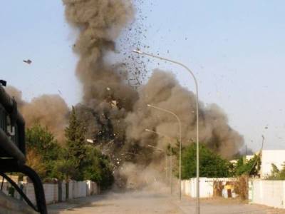 Blast hits Kabul, media claims