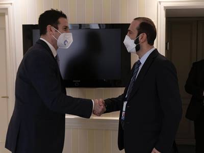 Armenia Foreign Minister meets with director of Jigsaw Google