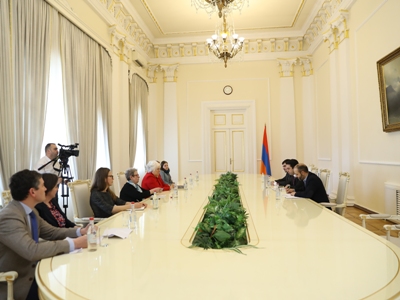 Ալեն Սիմոնյանն ընդունել է Մարինա Կալյուրանդի գլխավորած պատվիրակությանը