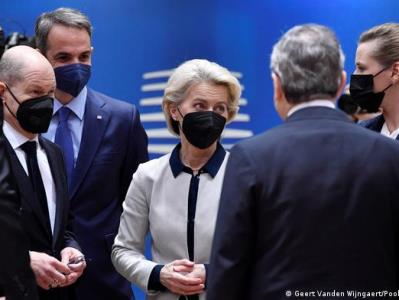 New sanctions on Russia agreed at EU summit