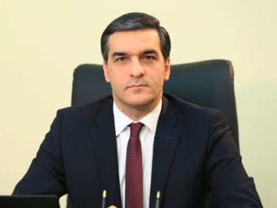 Այսօր մեր երկիրը կանգնած է  պատմական նշանակության մարտահրավերների, արտաքին ամենալուրջ սպառնալիքների առաջ. Թաթոյան