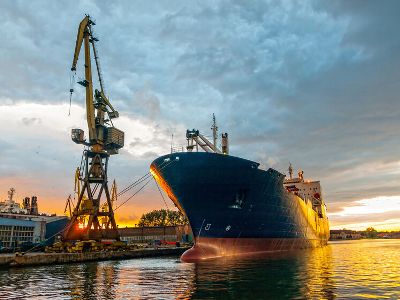 Канада закрывает свои воды и порты для российских судов