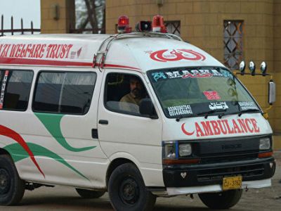 Over 30 killed in Pakistani mosque explosion