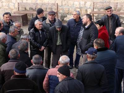 Գյուղացիներին խնդրել եմ հնարավորինս շատ հող մշակել․Վահան  Քերոբյան