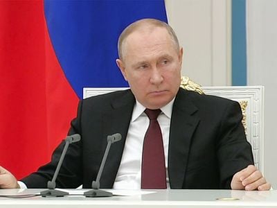 Путин: санкции против России в сфере авиации наносят ущерб тем, кто их вводит