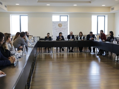 Քննարկում՝ բնագիտամաթեմատիկական (ԲՏՃՄ) առարկաների ուսուցման բարելավման նպատակով