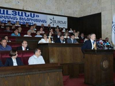 Ճանաչել Դոնեցկի եւ Լուգանսկի Ժողովրդական Հանրապետությունների եւ Արցախի Հանրապետության անկախությունը. «Ալյանս»