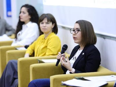 Ինչպե՞ս է ստացվում, որ կանայք ամենաշատն են ներկայացված ցածր վարձատրվող աշխատանքի ոլորտներում. ՄԻՊ