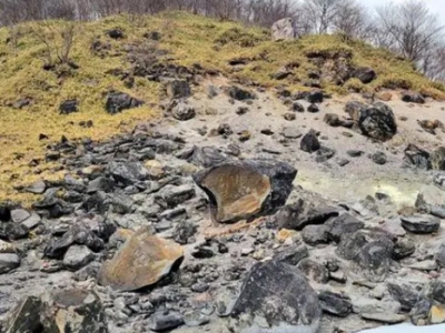 Ճապոնիայում ճաքել է «մահվան առասպելական քարը», որից դուրս է եկել հնագույն դեւը