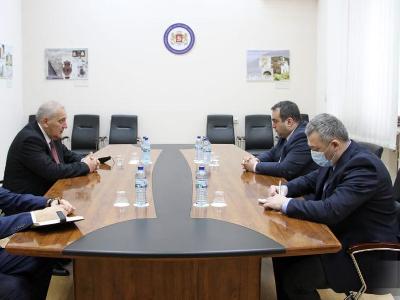 Armenian envoy briefs Georgia official on Armenia-Azerbaijan border situation