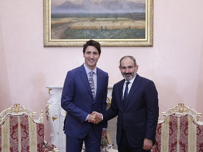 Armenia PM holds phone call with his Canadian counterpart