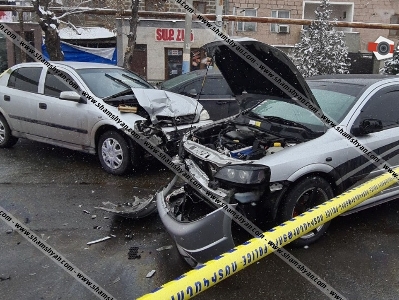 Երևանում բախվել են Chevrolet-ն ու 2 Opel-ները, կան վիրավորներ, օպերատիվ են գործել բժիշկներն ու պարեկները