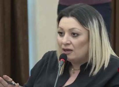 Վարչական շրջաններին սարքել եք ԺԵԿ չասեմ, «բեսեդկաներ». Անի Խաչատրյան