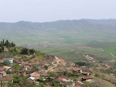 Ադրբեջանի սադրանքների պատճառով Ասկերանի Խրամորթ համայնքից կանայք և երեխաները այլ բնակավայրեր են տեղափոխվել