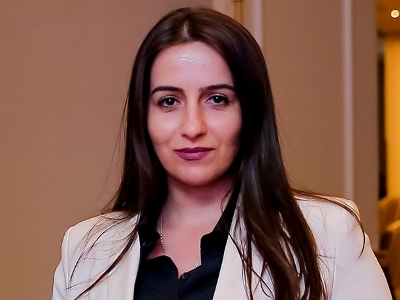 Աննա Կոստանյանը դադարեցնում է անդամակցությունը «Լուսավոր Հայաստան» կուսակցությանը