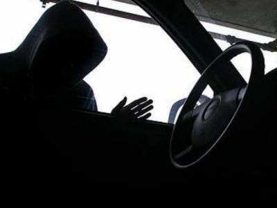 Ավտոմեքենայի խցիկից 10,3 մլն դրամ էին գողացել. Ոստիկանների բացահայտումը