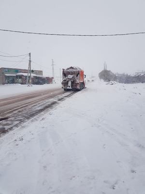 Ձյունն ու բուքը թույլ չեն տալիս ճանապարհաշինարարներին ապահովել անվտանգ երթևեկություն. ՏԿԵՆ