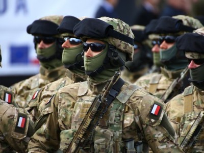 Polish government wants to change constitution to increase defense spending