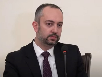 Կա հարցադրում՝ արդյոք սա տեղի է ունենում ադրբեջանցիների եւ խաղաղապահների միջև պայմանավորվածության արդյունքում.Աղաջանյան
