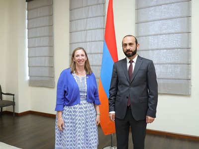 Armenian Foreign Minister receives US Ambassador