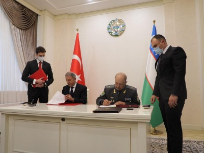 Uzbekistan and Turkey sign enhanced framework military agreement