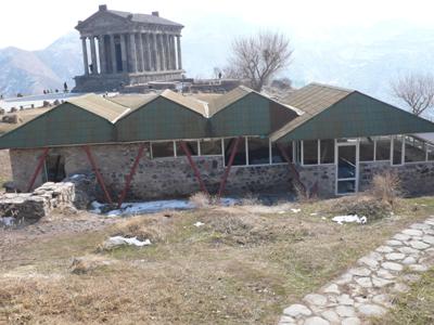 Գառնիի 3-րդ դարի «Արքունի բաղնիք» և «Խճանկար» հուշարձանները քայքայվում են. վերականգնման համար գումար չկա Hetq.am