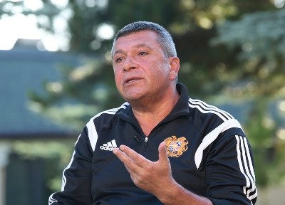 Newspaper: Ex-police chief accused in criminal case leaves Armenia