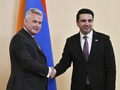 Armenia legislature speaker meets with head of Great Britain-Armenia Friendship Group of UK parliament