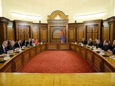 Փաշինյանն ընդունել է Վրաստանի խորհրդարանի նախագահի գլխավորած պատվիրակությանը