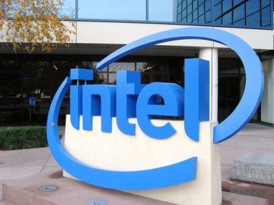 Intel suspends all business activities in Russia