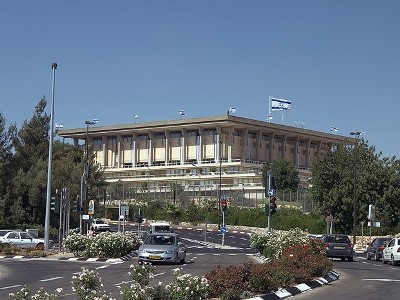 Israeli government loses majority in parliament