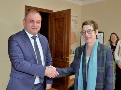 Ֆրանսիայի դեսպանը Կոտայքի մարզպետից հետաքրքրվել է մարզի ունեցած պոտենցիալով