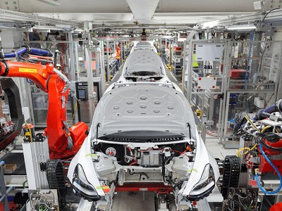 Tesla создаст «специальное» беспилотное такси