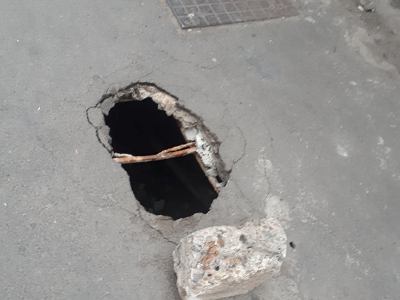 Споткнуться или провалиться? Альтернатива для жителей ереванского района
