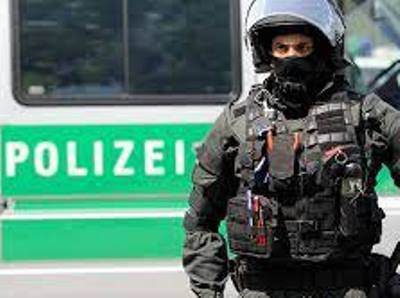 Germany arrests 4 suspected of plotting to kidnap minister