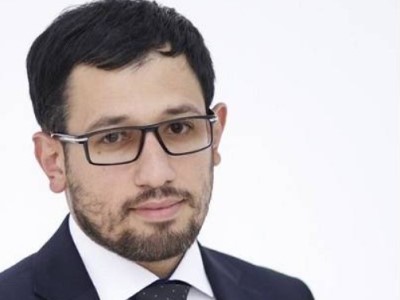 Շիրակի մարզպետի եղբայրը վայր է դրել Գյումրու ավագանու մանդատը, հարսն էլ ազատվել է քաղաքապետարանում զբաղեցրած պաշտոնից