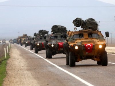 СМИ: турецкие войска и беспилотники нанесли удары по району Абу-Расейн на севере Сирии